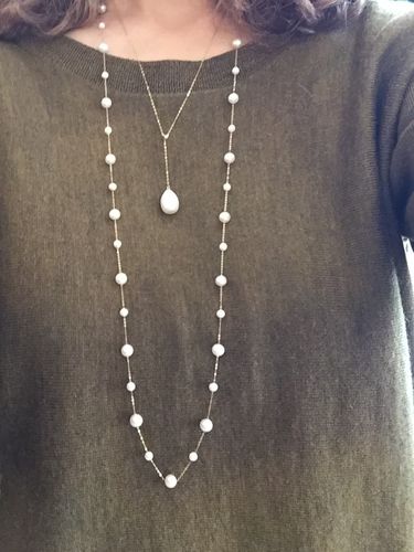 Customer photo review of Blakely teardrop pearl necklace