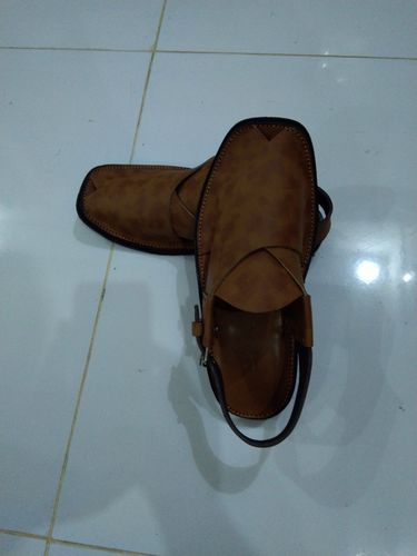 Customer photo review of Handmade Leather Peshawari Chappal ( Camel )