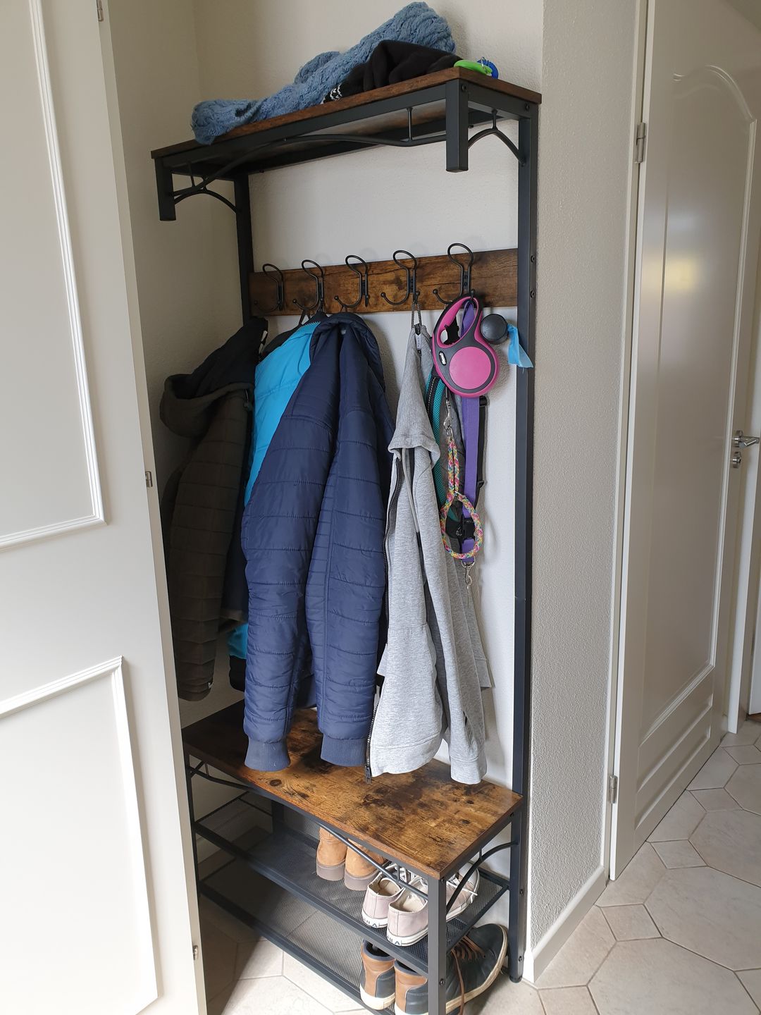 Customer photo review of Garderoberek Industrieel Design | Houtlook en Staal | 80x30x179cm