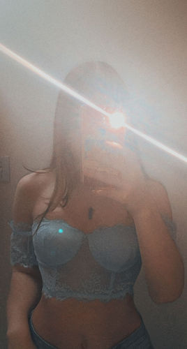 Customer photo review of Gabi Top - Baby Blue