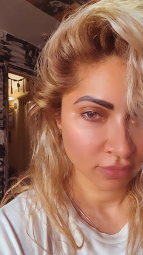 Customer photo review of Heeto Violet Contact Lenses(12 months wear)