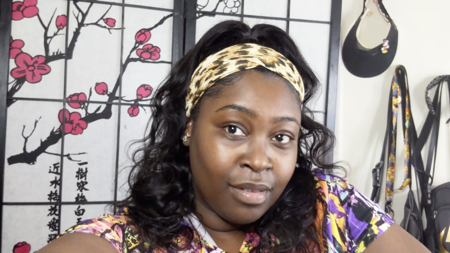 Customer photo review of Melissa Body Wave Human Hair Headband Wig