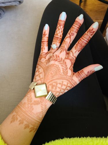 Customer photo review of Luna Daisy