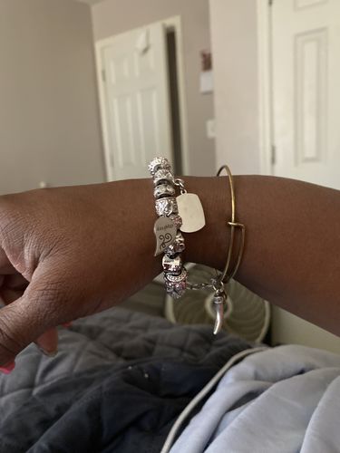 Customer photo review of Mother Daughter Eternal Love Bracelets