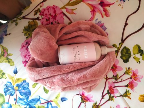 Customer photo review of Vana Make Me Clean Shampoo 300ml