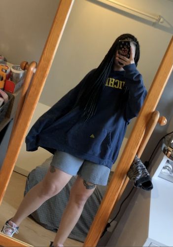 Customer photo review of Hoodie - Michigan Wolverines - XXL