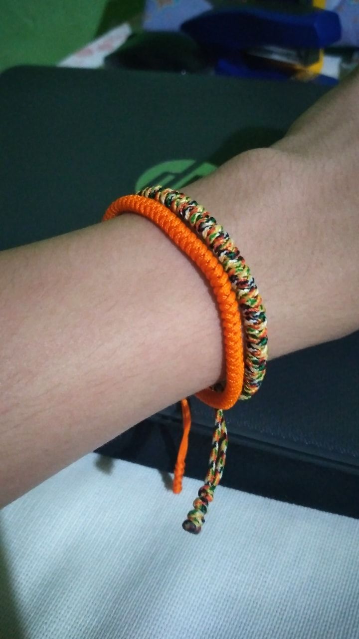 Customer photo review of Brazaletes Tibetanos