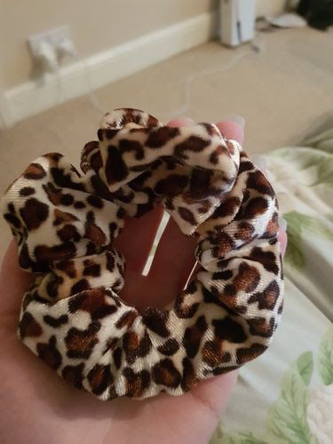 Customer photo review of Stashy Scrunchie