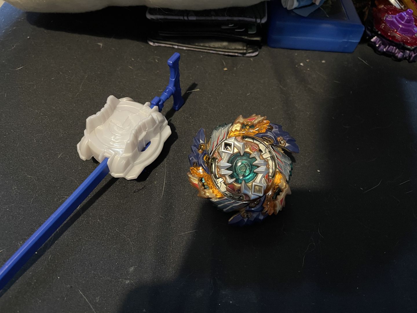 Customer photo review of Takaratomy  Beyblade Burst B-122 Geist Fafnir.8'.Ab Stamina Starter Left Spin