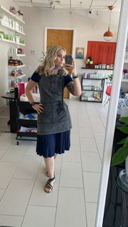 Customer photo review of Black Acid Washed Denim Apron (Pre Order)