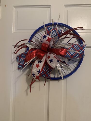 Customer photo review of Patriotic Bike Wheel Spray Wreath Kit - Wreath Kit - WK-023-Wheel