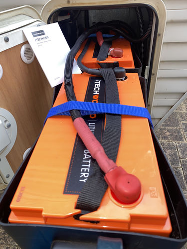 Customer photo review of iTECH120X 12V 120Ah Lithium Ion Battery LiFePO4 Deep Cycle Camping RV Solar