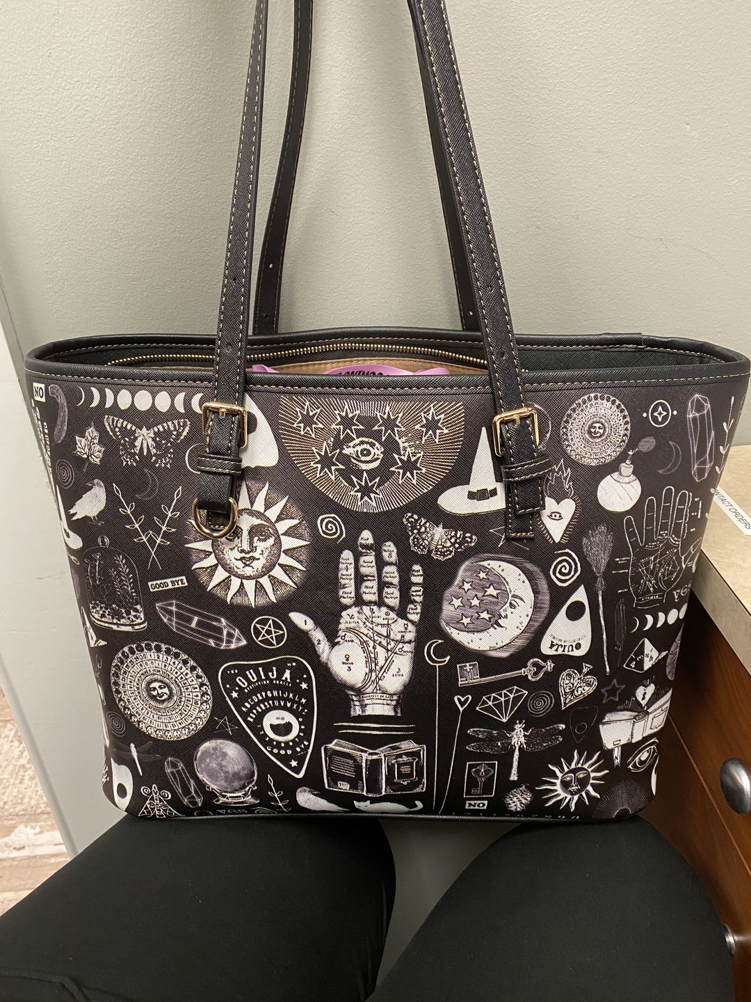 Customer photo review of Witch Please - Big Purse