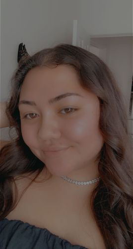 Customer photo review of Lavish Tennis necklace