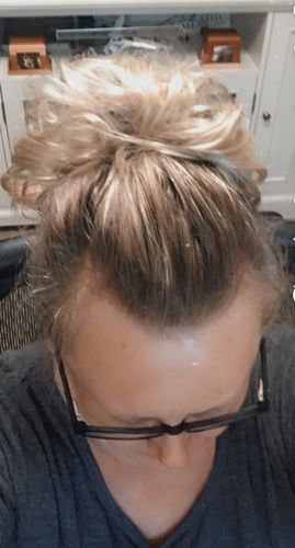 Customer photo review of Top Knot Ponytail Holder