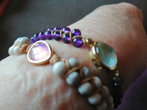 Customer photo review of BRACELET DE GUÉRISON EN AMÉTHYSTE INTENSE