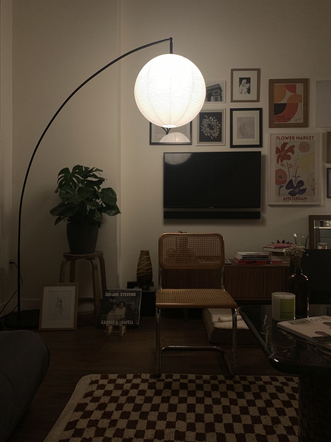 Customer photo review of 20" White Fine Line Premium Even Ribbing Paper Lantern, Extra Sturdy