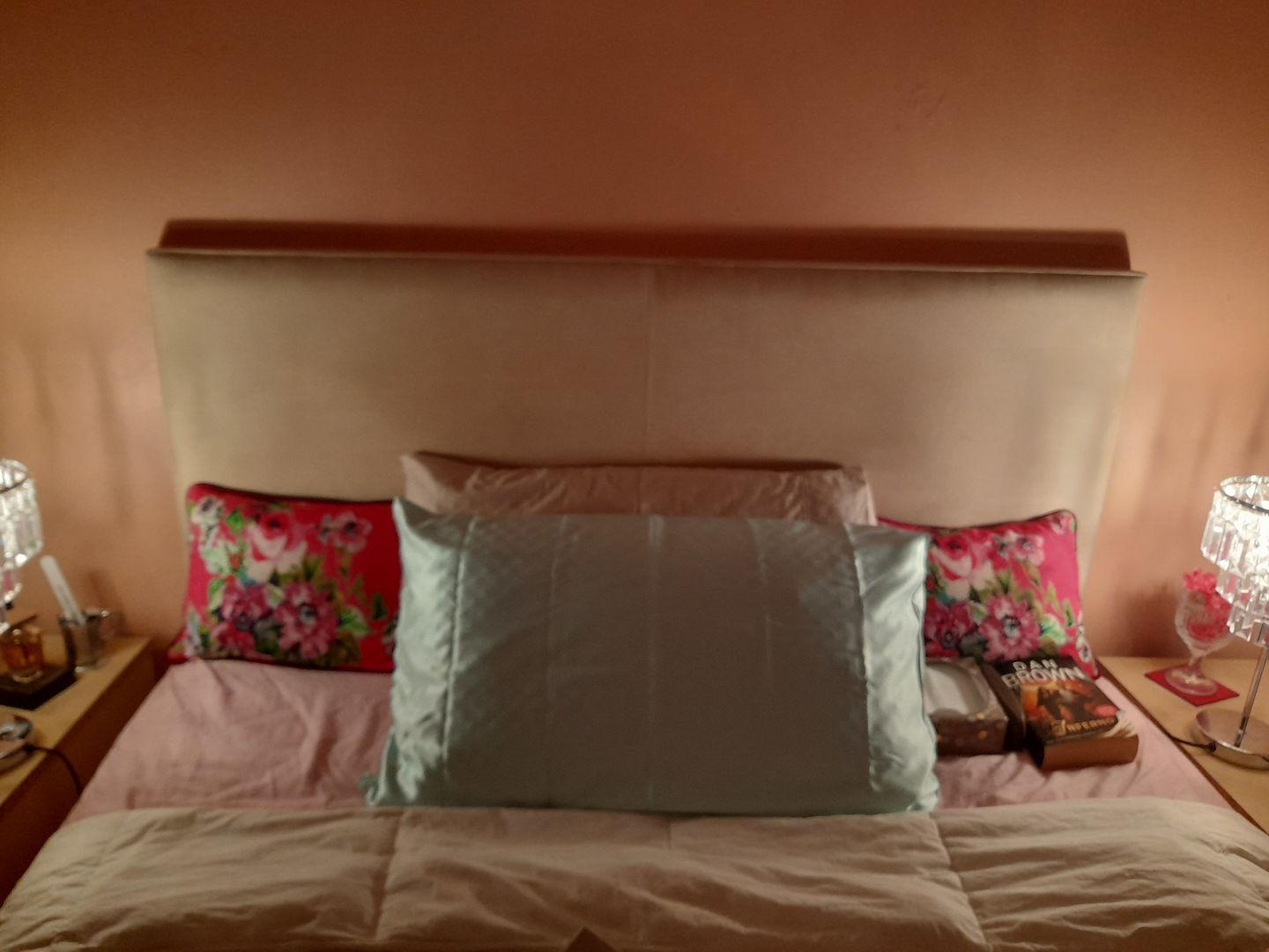 Customer photo review of Teal Breeze Pure Silk Pillowcase