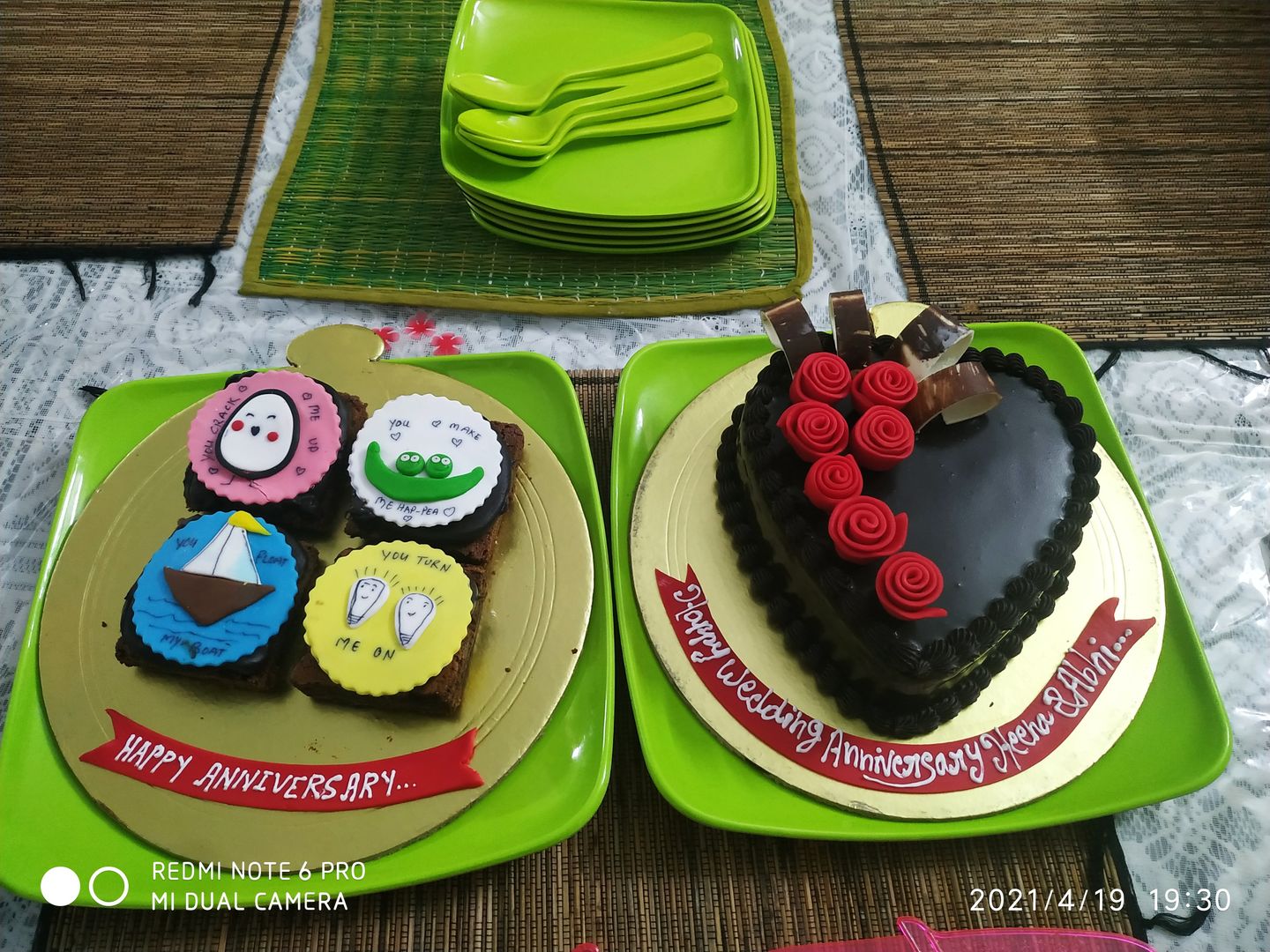 Customer photo review of Roses on Chocolate Heart