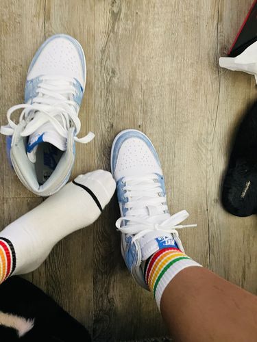 Customer photo review of Air Jordan 1 Retro High OG 'Hyper Royal  (GS)