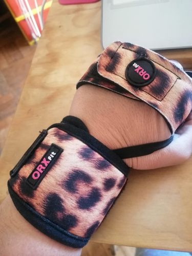 Customer photo review of Muñequeras WRAP Leopard
