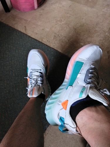 Customer photo review of Connor 1.0 Sneakers