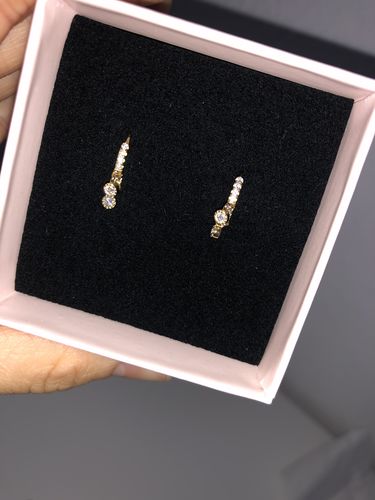 Customer photo review of Mila Medium Ohrringe