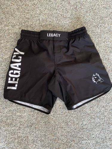 Customer photo review of LEGACY HYBRID SHORTS