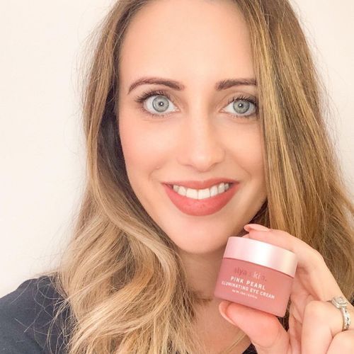 Customer photo review of Pink Pearl Illuminating Eye Cream