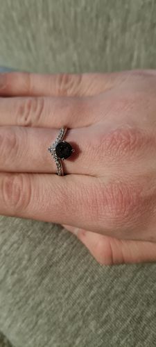 Customer photo review of Charcoal Skull Bath Bomb - Midnight Silver Ring Collection Made with Crystals from Swarovski®