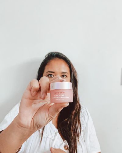 Customer photo review of Pink Pearl Illuminating Eye Cream