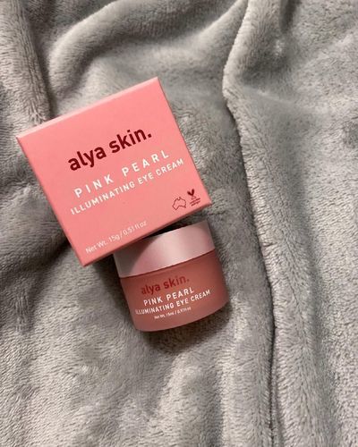 Customer photo review of Pink Pearl Illuminating Eye Cream