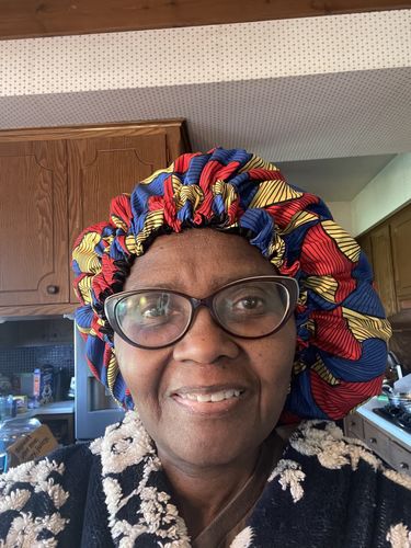 Customer photo review of Locs & Natural Hair Satin Lined Bonnets