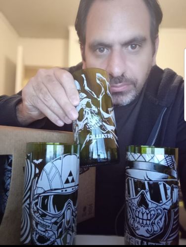 Customer photo review of Juego de 6 Vasos Metaleros