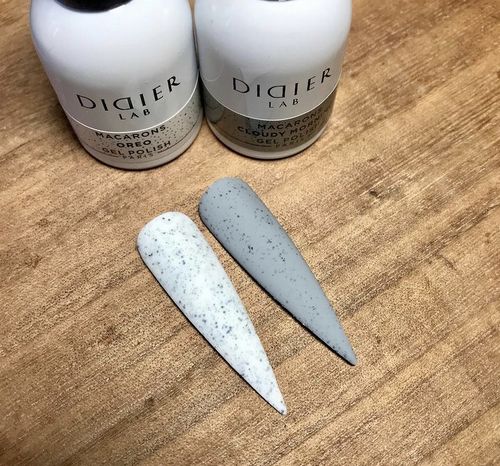 Customer photo review of Macarons Gel Polish Didier Lab 'Cloudy Morning'