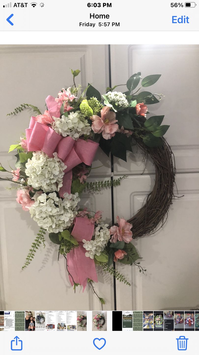 Customer photo review of 18" Round Grapevine Wreath