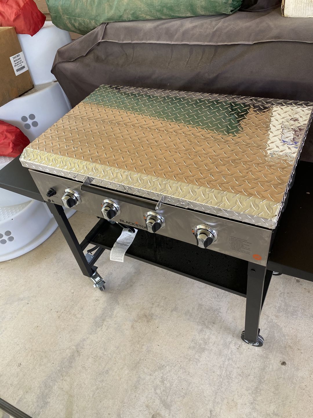 Customer photo review of GriddleGuard Diamond Plate Hard Cover Lid for Blackstone 36" Griddle