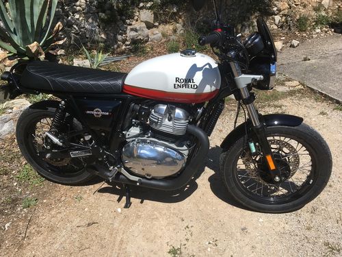 Customer photo review of Echappement Royal Enfield Interceptor 650 "Hot Rod"