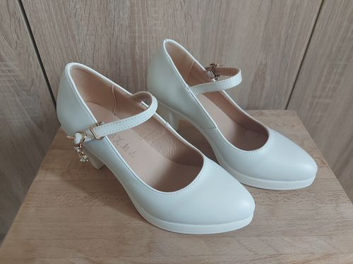 Customer photo review of Ladies Small Size Mary Jane High Heel Pumps SS80