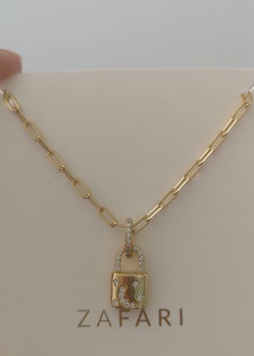 Customer photo review of Lock dainty short with zircon gold vermeil necklace