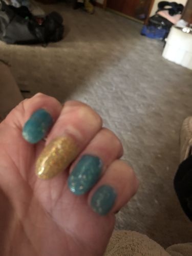 Customer photo review of Dip Powder Nail Liquid Set Glue Kit GL401