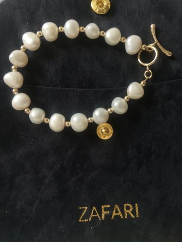 Customer photo review of Bone Shape Freshwater Pearl Bracelet