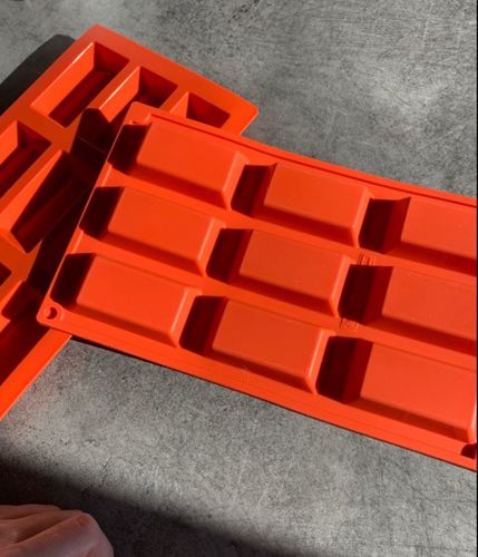 Customer photo review of Moule Financier Silicone