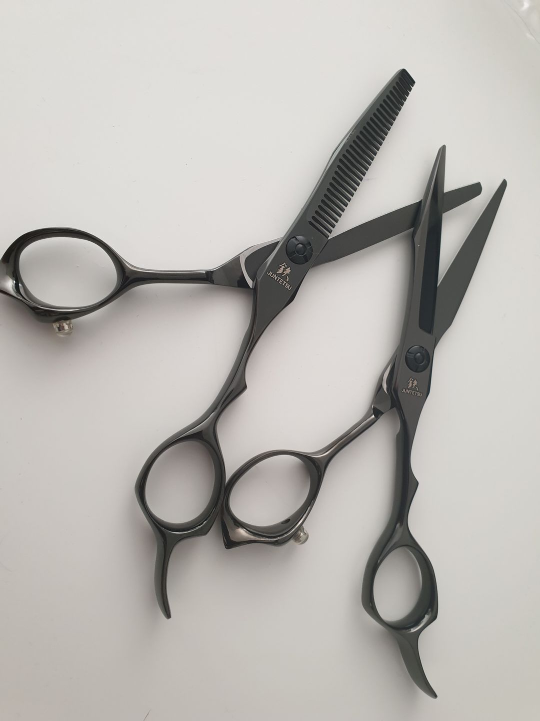 Customer photo review of Juntetsu Night Cutting & Thinning Scissors Set