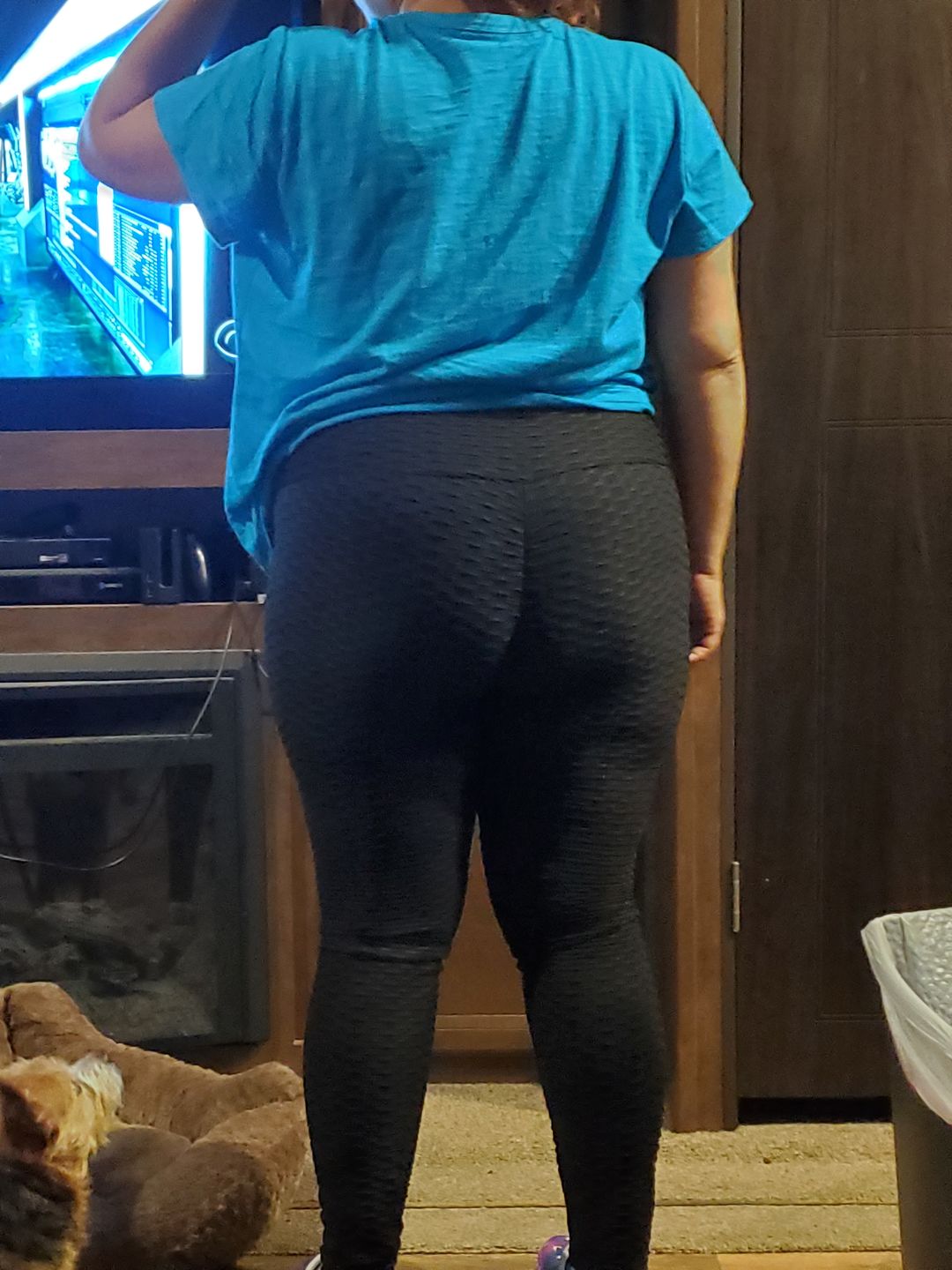 Customer photo review of Anti-Cellulite High Waisted Textured Leggings