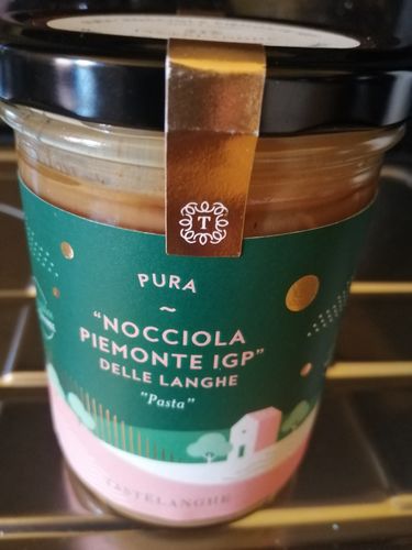 Customer photo review of 2 vasi di Pasta di Nocciole Piemonte IGP 100%