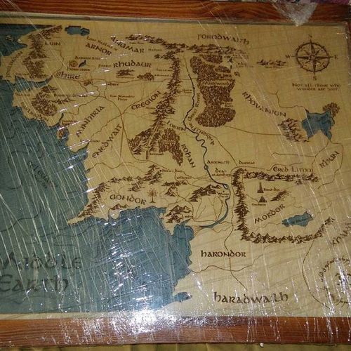 Customer photo review of 3D EARTH WOOD MAP