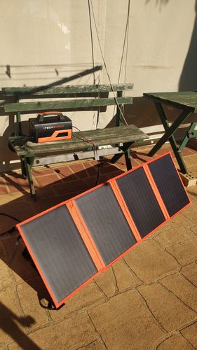Customer photo review of SOLAR GENERATOR KIT iTECH500 POWER STATION + 140W SOLAR BLANKET KIT + SOLAR ADAPTER