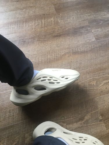 Customer photo review of Foam Runner Apricot