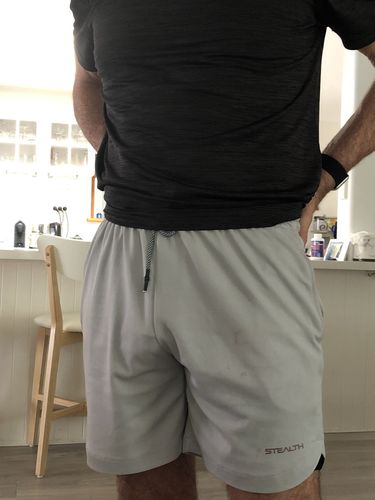 Customer photo review of 7" Pocket Hybrid Shorts